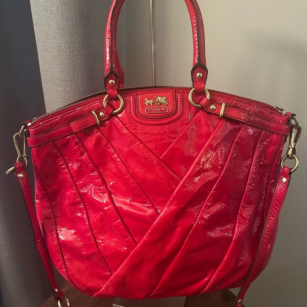 Coach Vibrant Pinky Red Patent Shoulder Bag - Picture 1 of 7